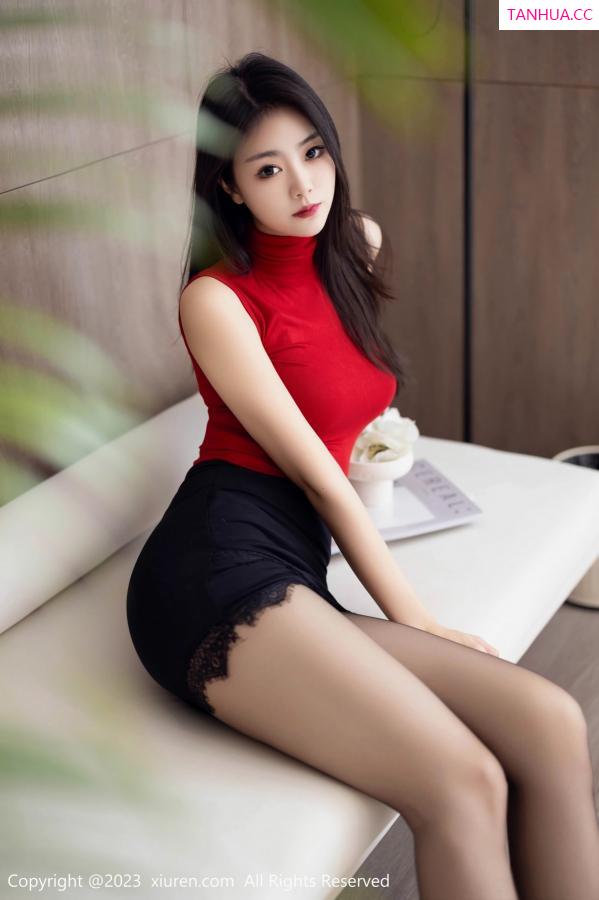 可乐Vicky  [XiuRen]高清写真图 2023.06.08 No.6883 可乐Vicky 黑丝美腿第19张图片